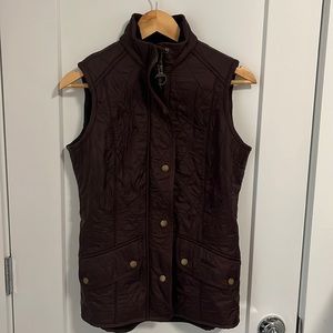 Barbour quilted snap vest size 6